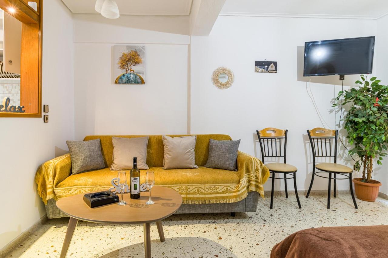 Loutraki Beach & Casino Condo ภายนอก รูปภาพ